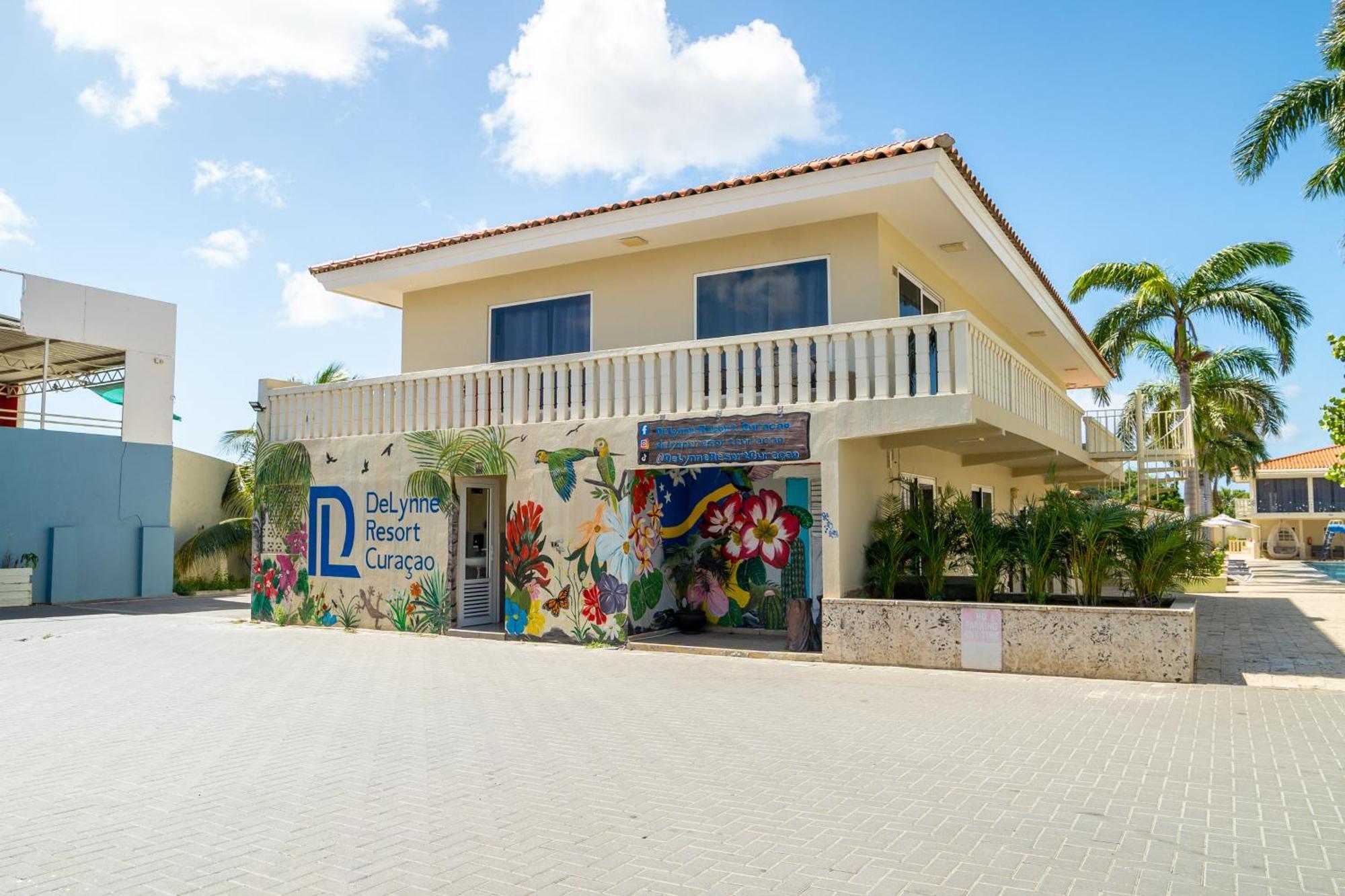 Delynne Boutique Hotel Willemstad Exterior photo