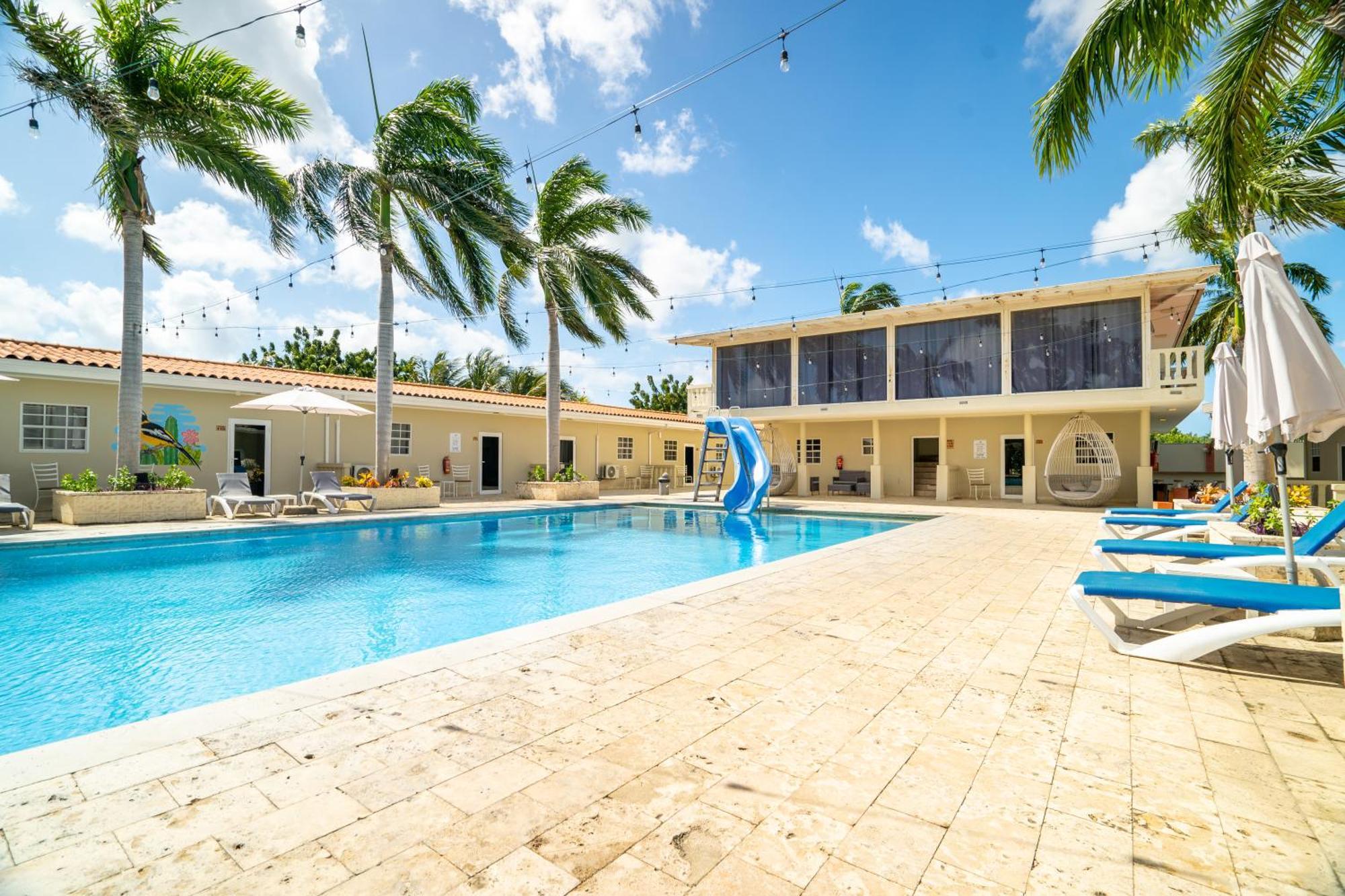 Delynne Boutique Hotel Willemstad Exterior photo