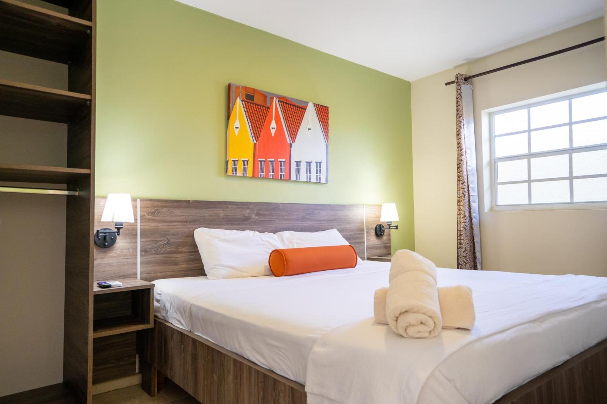 Delynne Boutique Hotel Willemstad Exterior photo